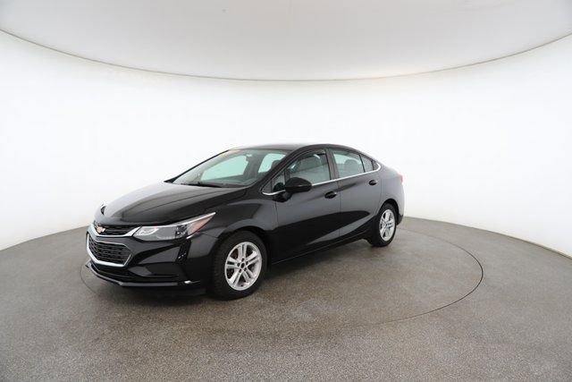 Used 2016 Chevrolet Cruze LT image 2