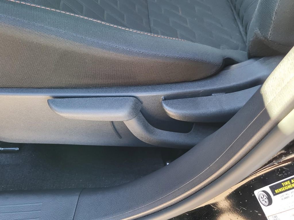 Used 2024 Nissan Kicks SR w/ Interior Electronics Package FWD image 18
