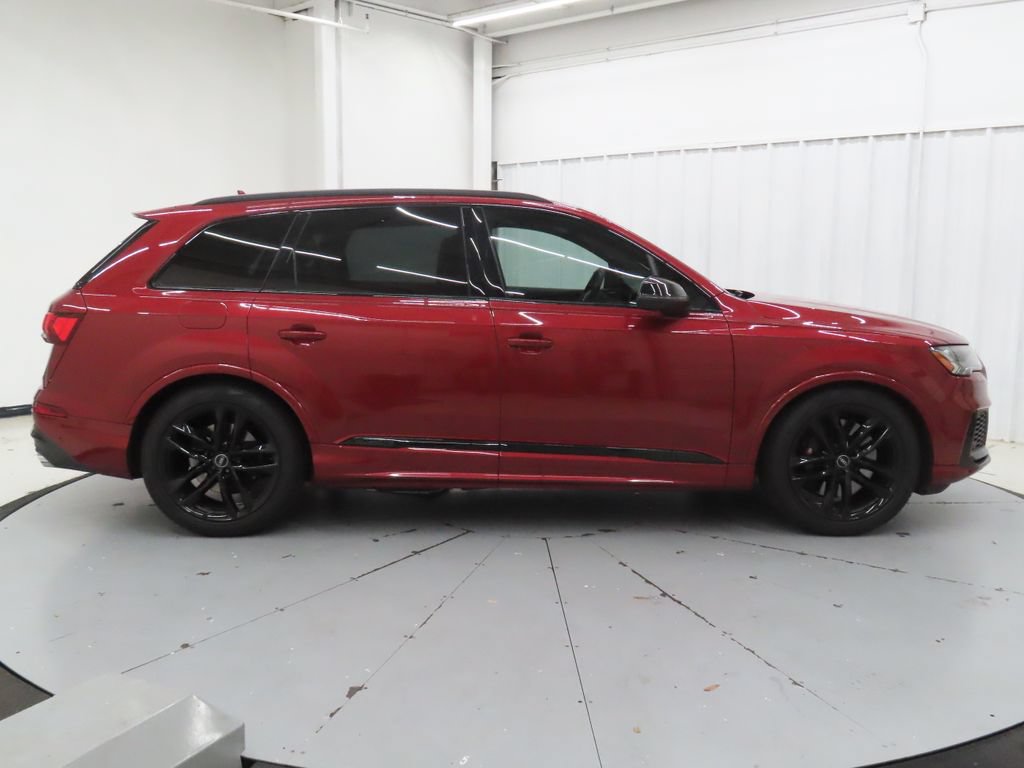 Used 2020 Audi SQ7 Premium Plus w/ SQ7 Black Optic Package AWD/4WD image 2