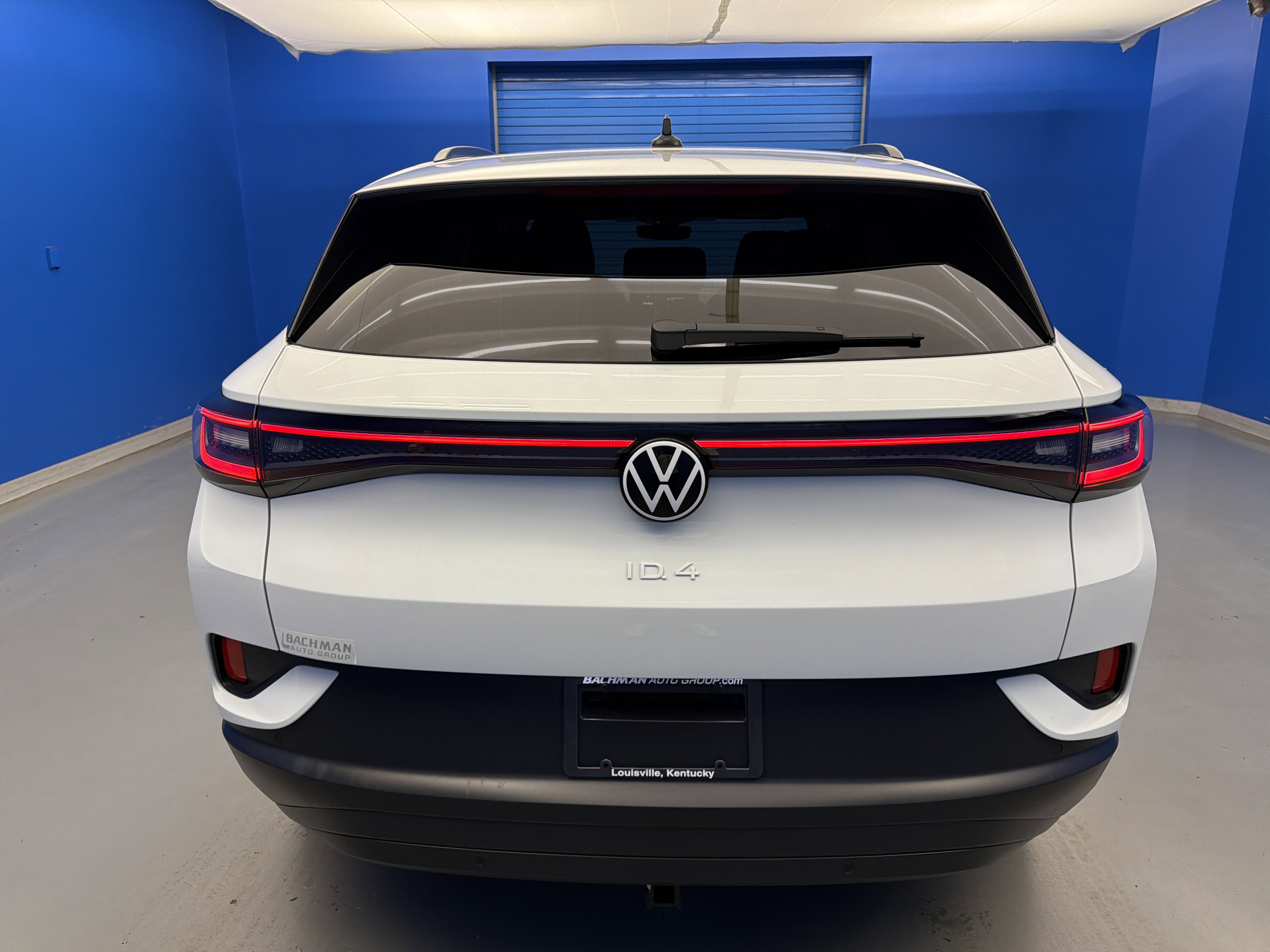Certified 2025 Volkswagen ID.4 Pro AWD/4WD image 6
