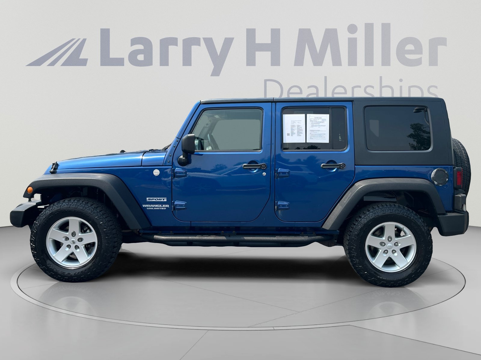 Used 2010 Jeep Wrangler Unlimited Sport AWD/4WD image 2