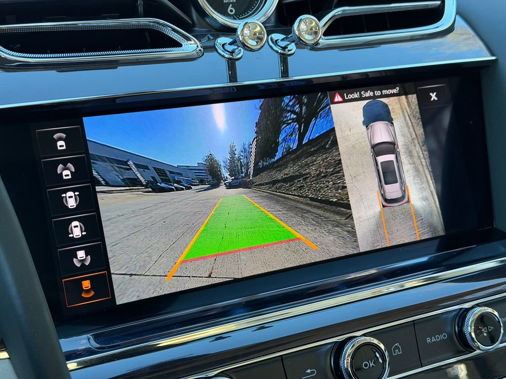Certified 2023 Bentley Bentayga Extended Wheelbase image 26
