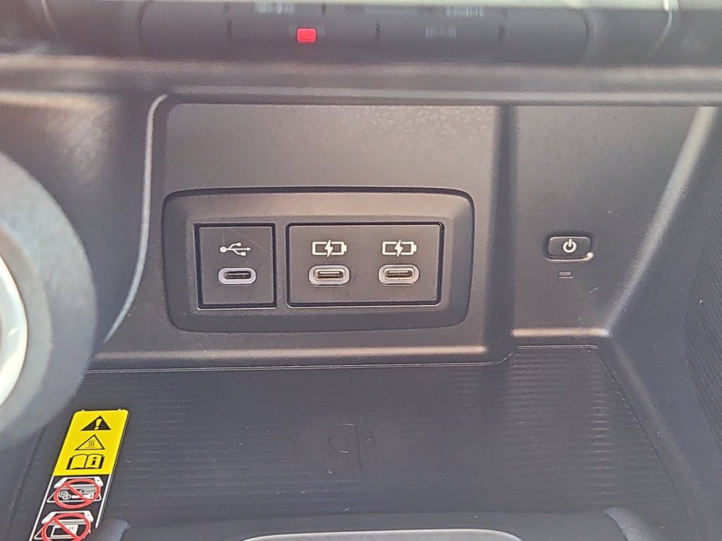 Used 2024 Toyota Venza Nightshade AWD/4WD image 17