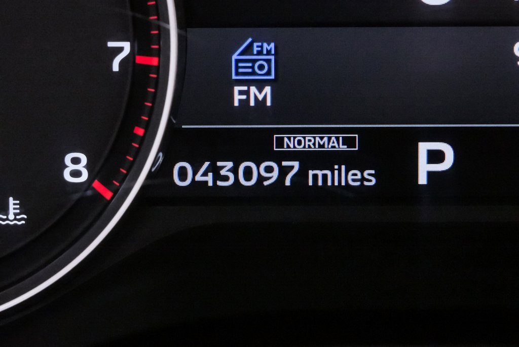 Used 2024 Mitsubishi Outlander SE image 23