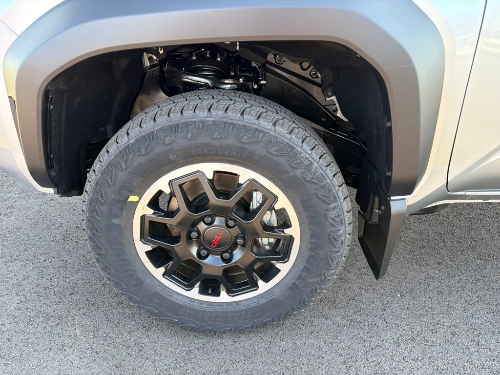 New 2026 Toyota Tacoma TRD Off-Road w/ TRD Off Road Premium Package AWD/4WD image 6