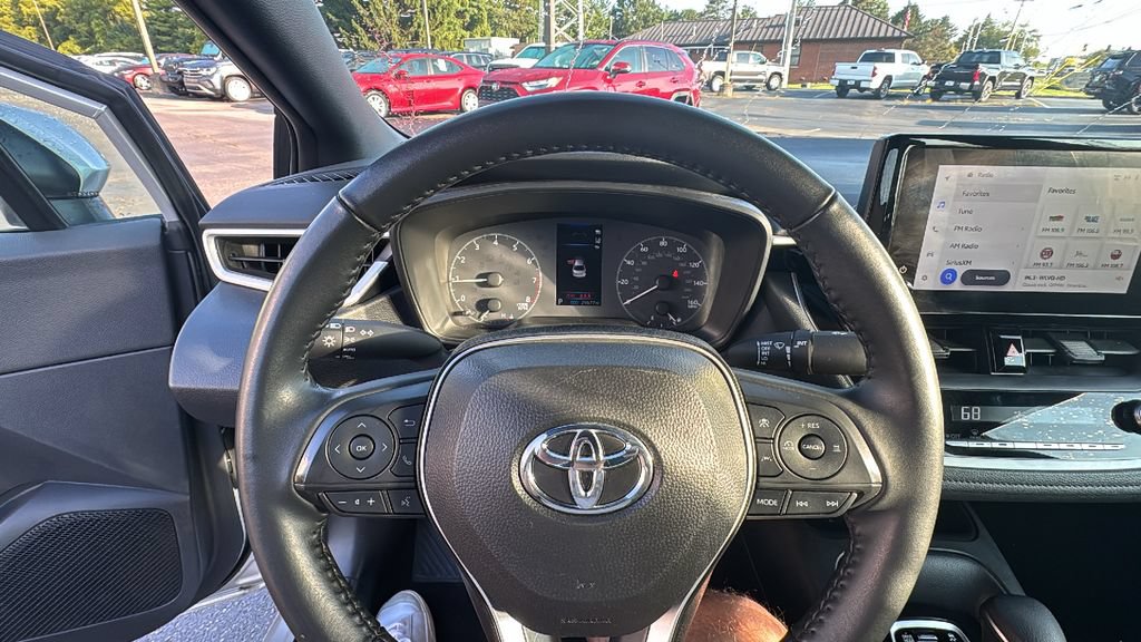 Used 2025 Toyota Corolla SE FWD image 15