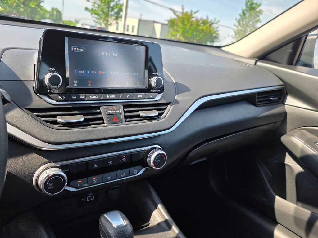 Used 2024 Nissan Altima 2.5 S FWD image 27