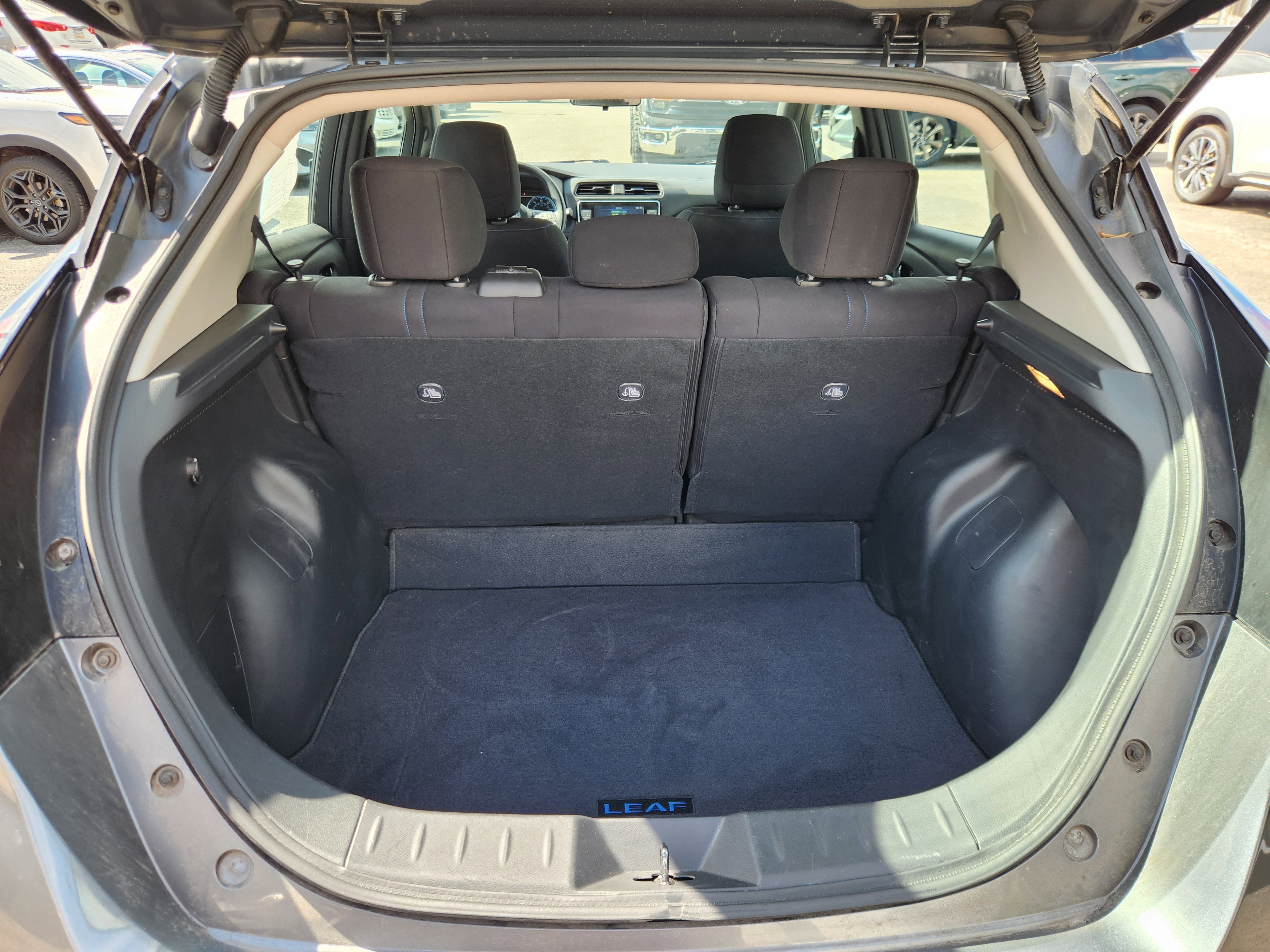 Used 2024 Nissan Leaf S image 18