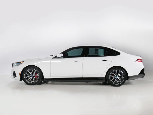 Used 2024 BMW i5 eDrive40i w/ M Sport Package RWD image 6