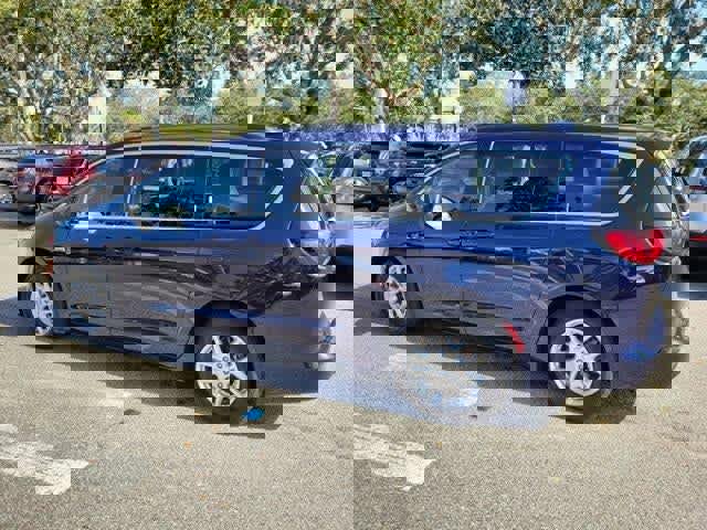 Used 2020 Chrysler Voyager Lxi FWD image 3