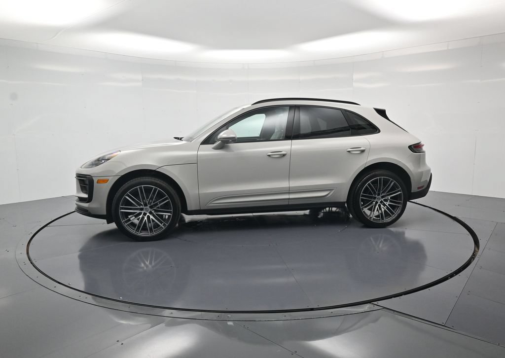 New 2026 Porsche Macan AWD/4WD image 2