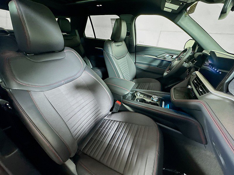 New 2025 Ford Explorer ST-Line w/ Premium Package AWD/4WD image 31