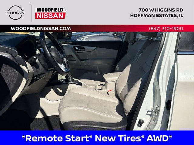 Used 2020 Nissan Rogue Sport SV w/ Technology Package AWD/4WD image 23