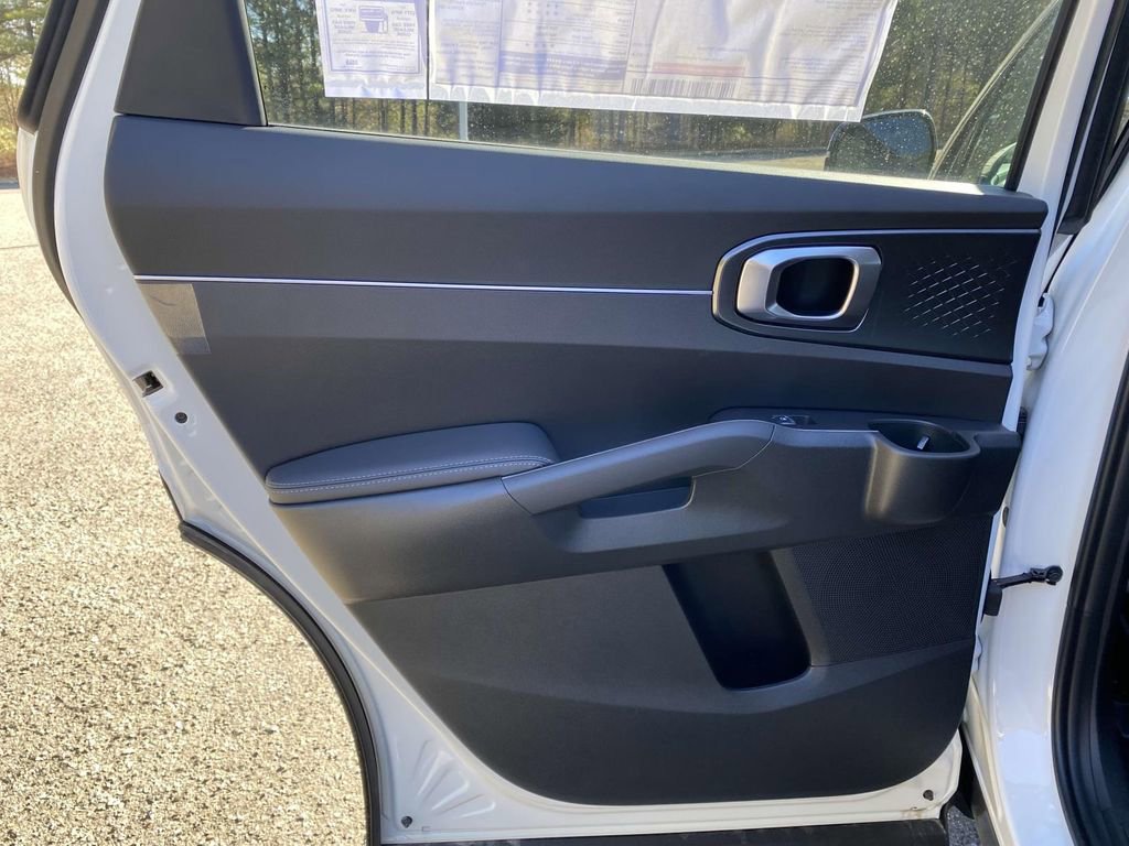 Used 2025 Kia Sorento EX image 10