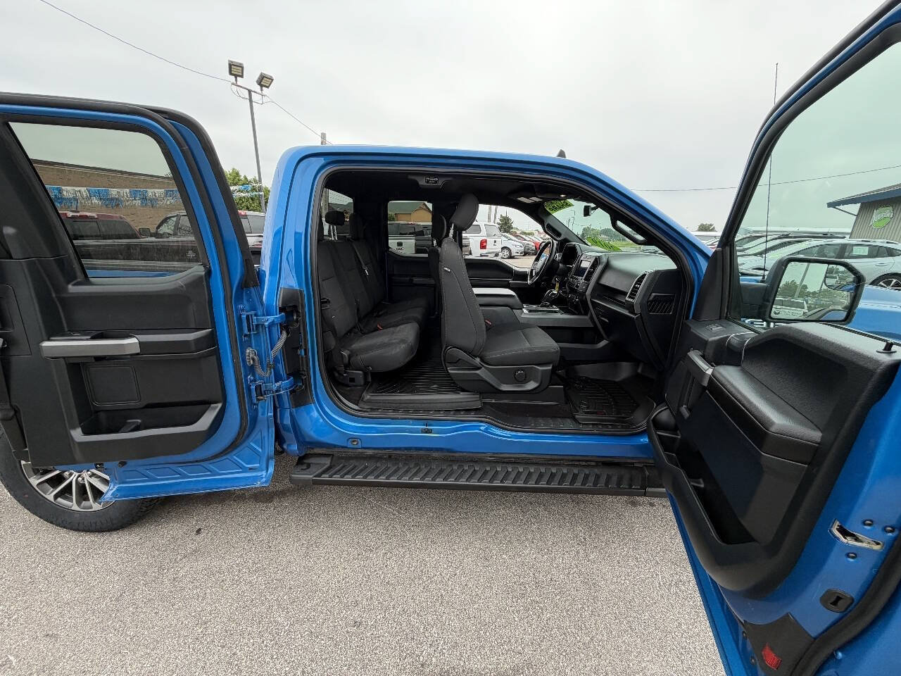 Used 2019 Ford F150 XLT w/ Equipment Group 301A Mid AWD/4WD image 16