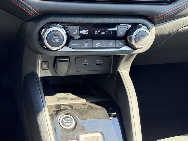 New 2025 Nissan Versa SR w/ Trunk Package image 21