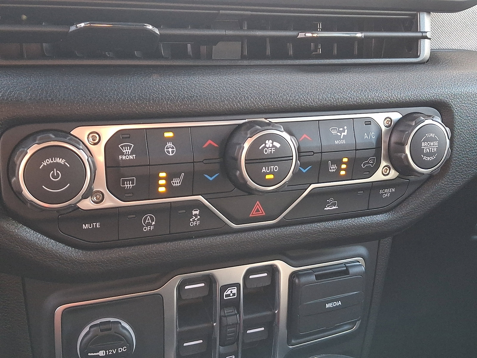 New 2026 Jeep Wrangler Willys AWD/4WD image 12