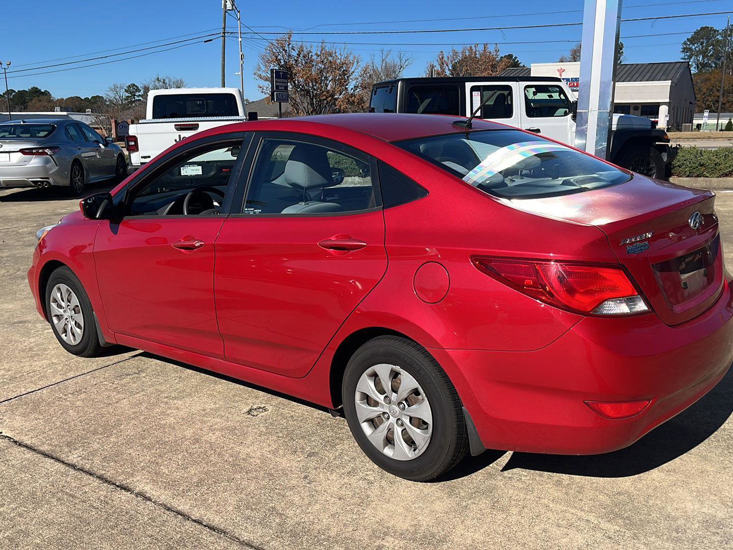 Used 2015 Hyundai Accent GLS w/ Option Group 02 image 7
