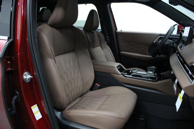 New 2026 Mitsubishi Outlander SEL image 19