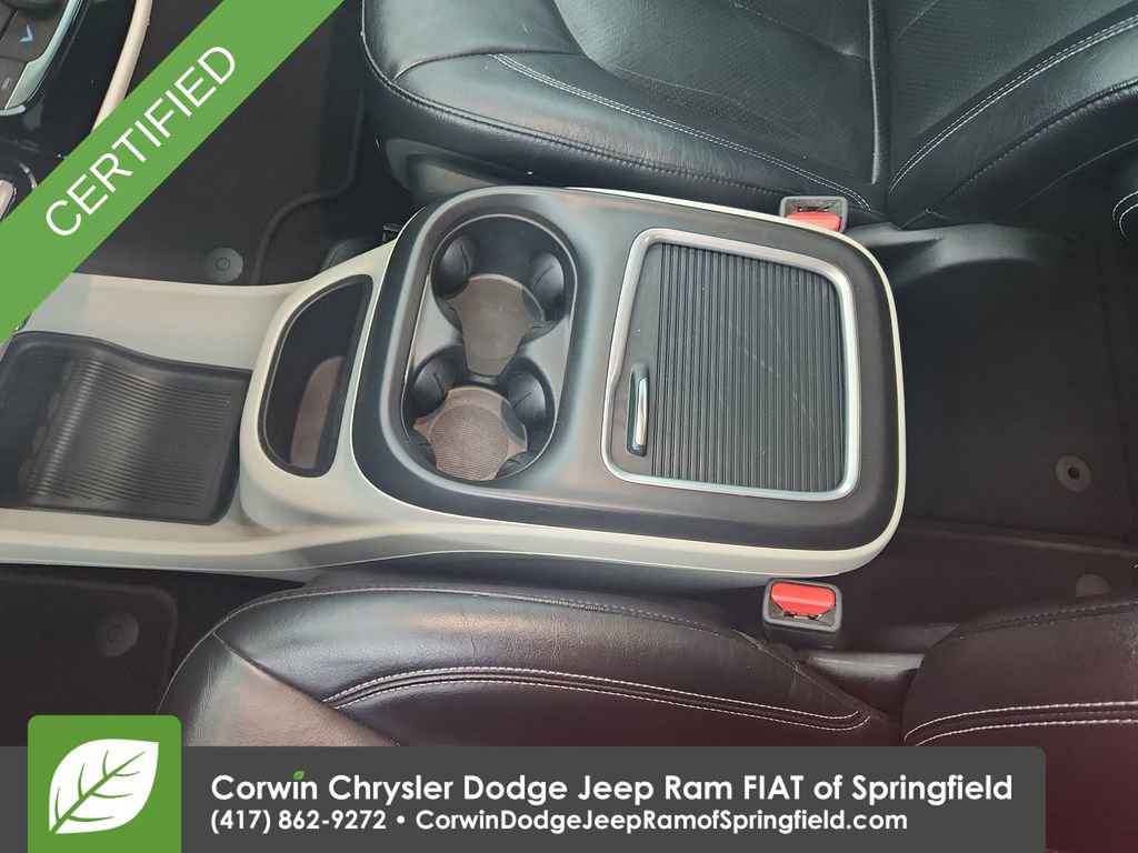 Certified 2022 Chrysler Pacifica Touring-L image 29