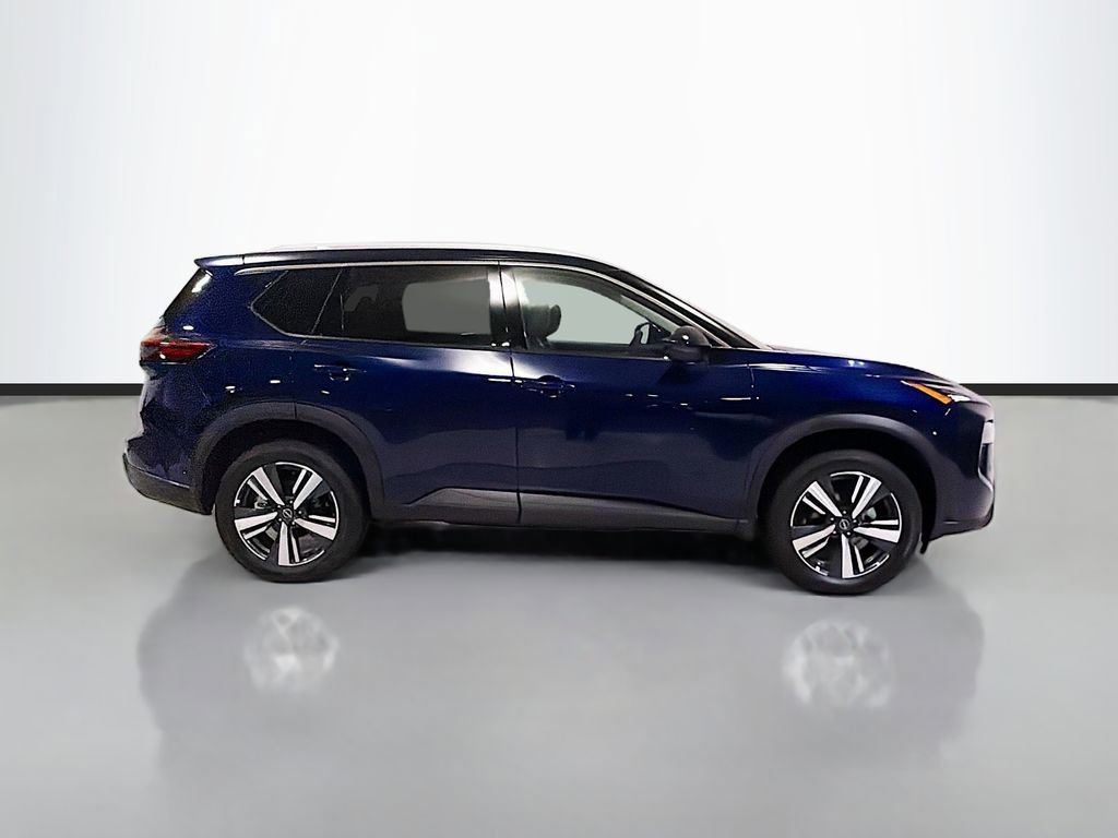 Used 2026 Nissan Rogue SL AWD/4WD image 11