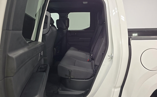 Used 2025 Toyota Tacoma SR5 AWD/4WD image 9