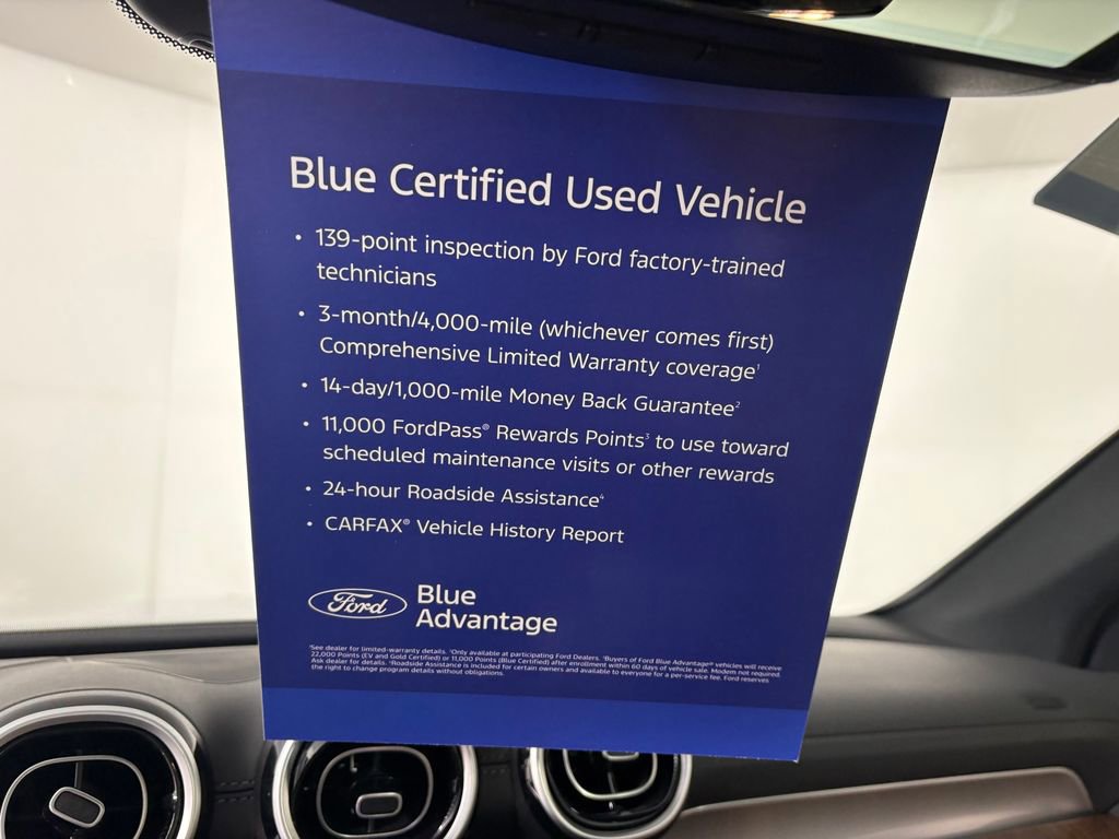 Used 2024 Mercedes-Benz GLC 300 4MATIC image 24