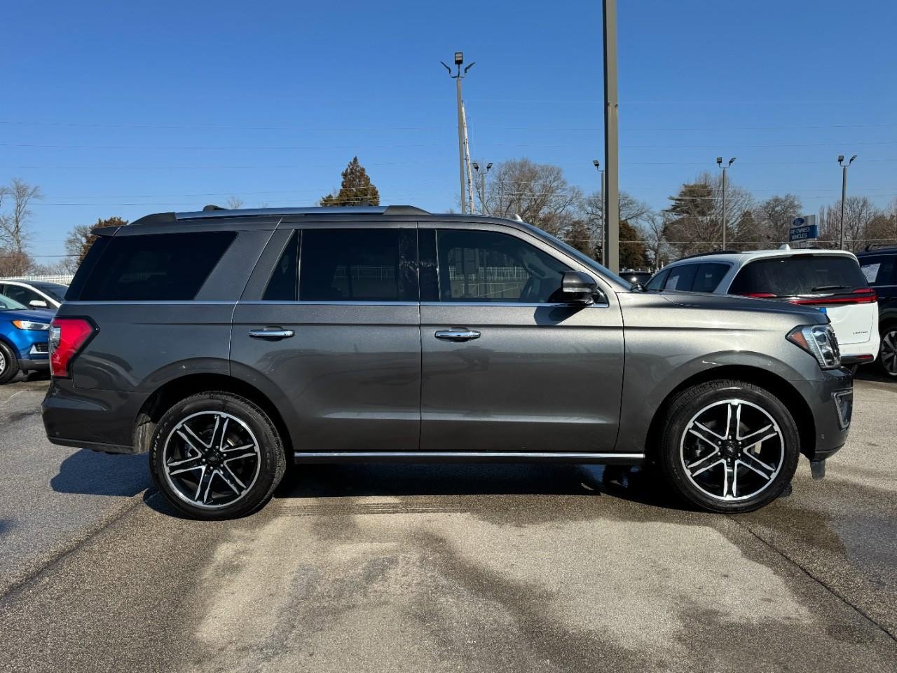 Certified 2021 Ford Expedition Limited image 2