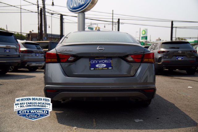 Used 2025 Nissan Altima 2.5 SV FWD image 5