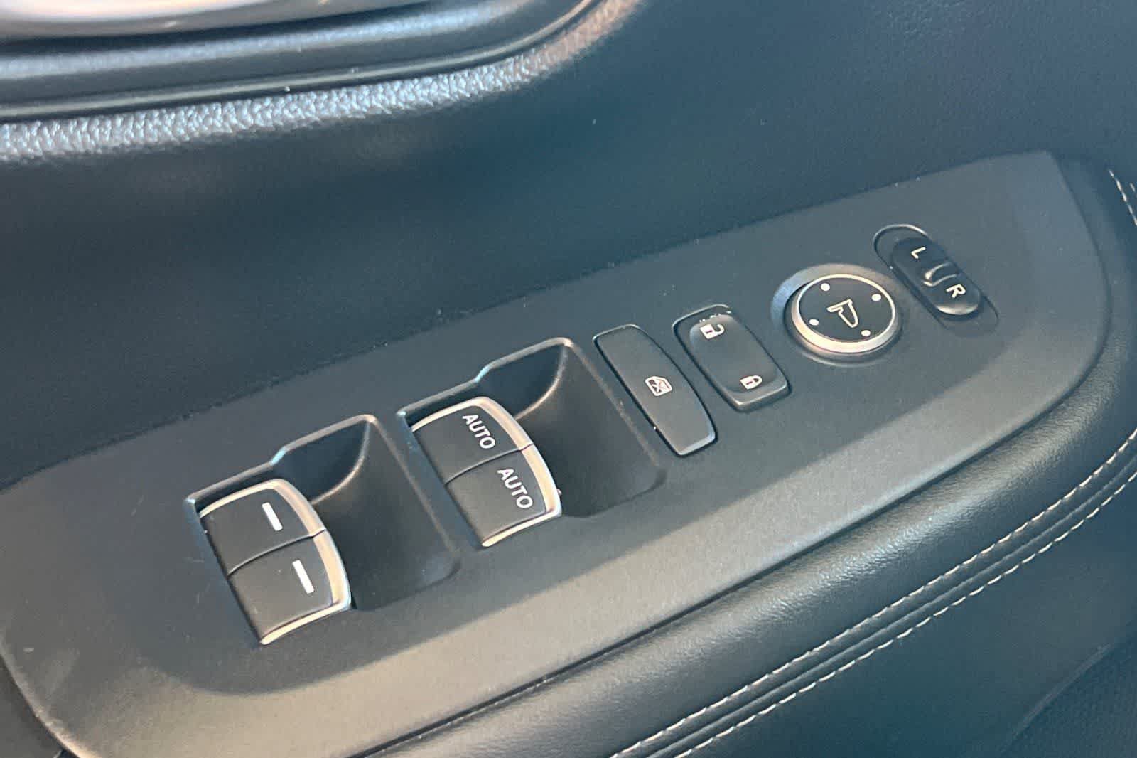 Used 2024 Honda HR-V EX-L image 14