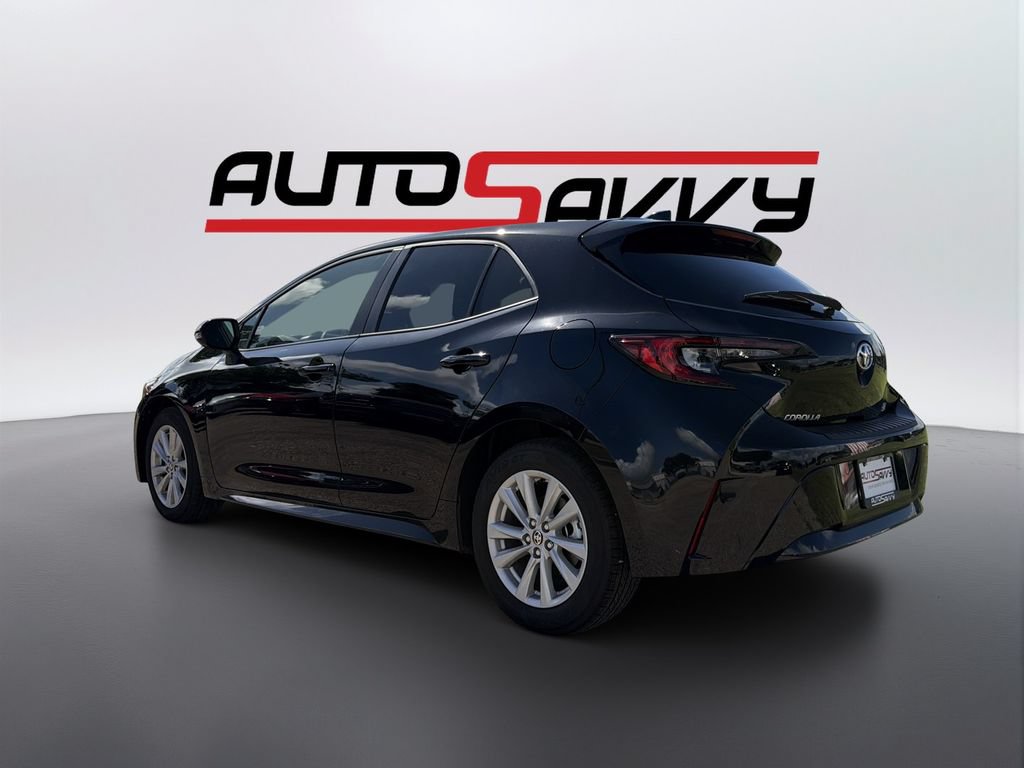 Used 2026 Toyota Corolla SE FWD image 4