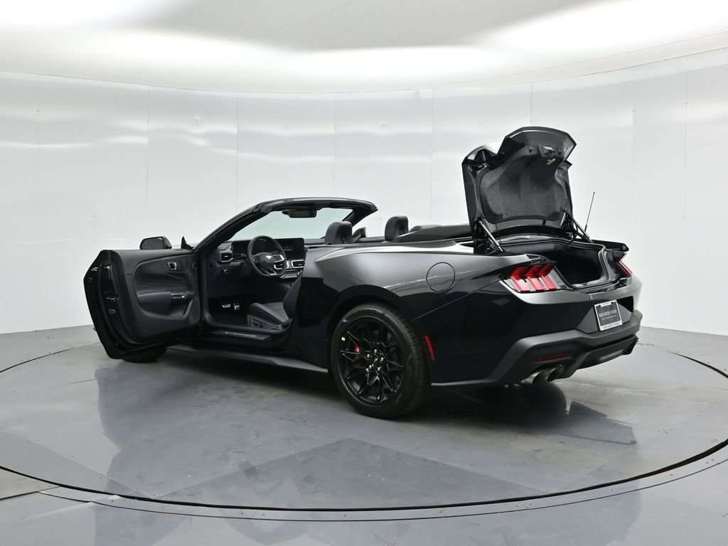 Used 2025 Ford Mustang GT Premium w/ GT Performance Package image 35