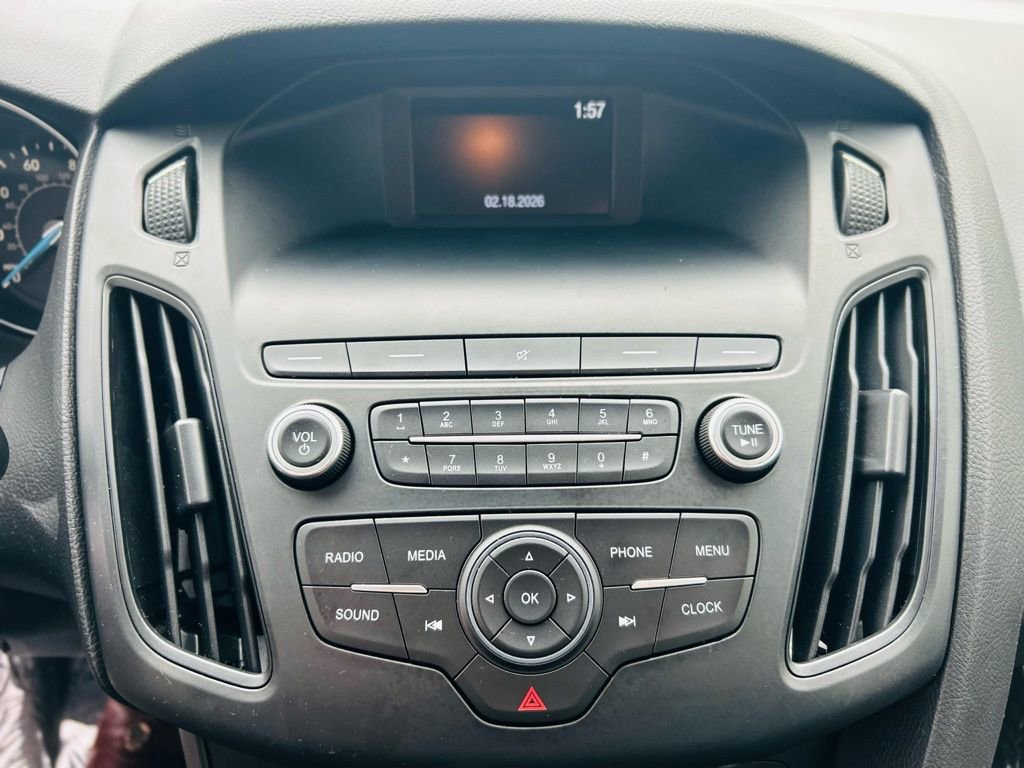 Used 2018 Ford Focus S image 30