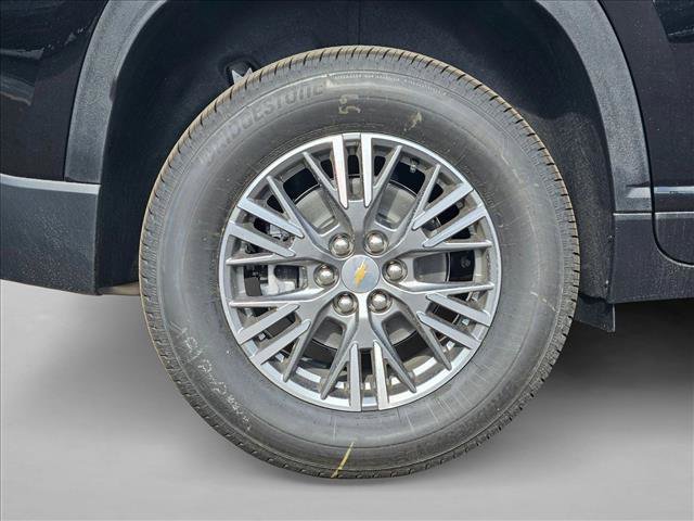 New 2027 Chevrolet Traverse LT FWD image 11