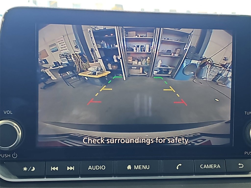 Used 2023 Nissan Rogue SV w/ SV Premium B Package image 21