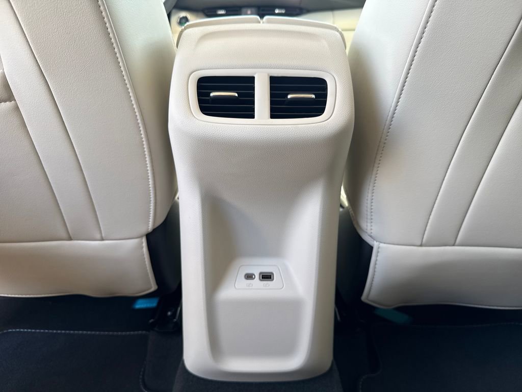 Certified 2023 Buick Envision Preferred AWD/4WD image 32