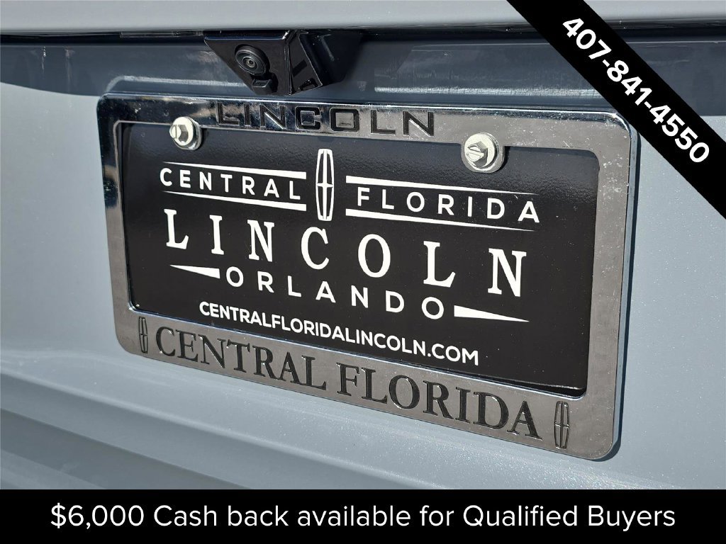New 2026 Lincoln Navigator Reserve w/ Jet Appearance Package AWD/4WD image 4