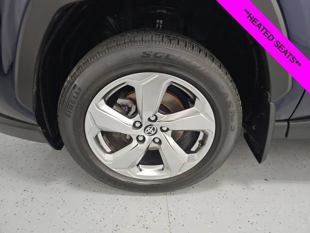 Used 2020 Toyota RAV4 Limited AWD/4WD image 10