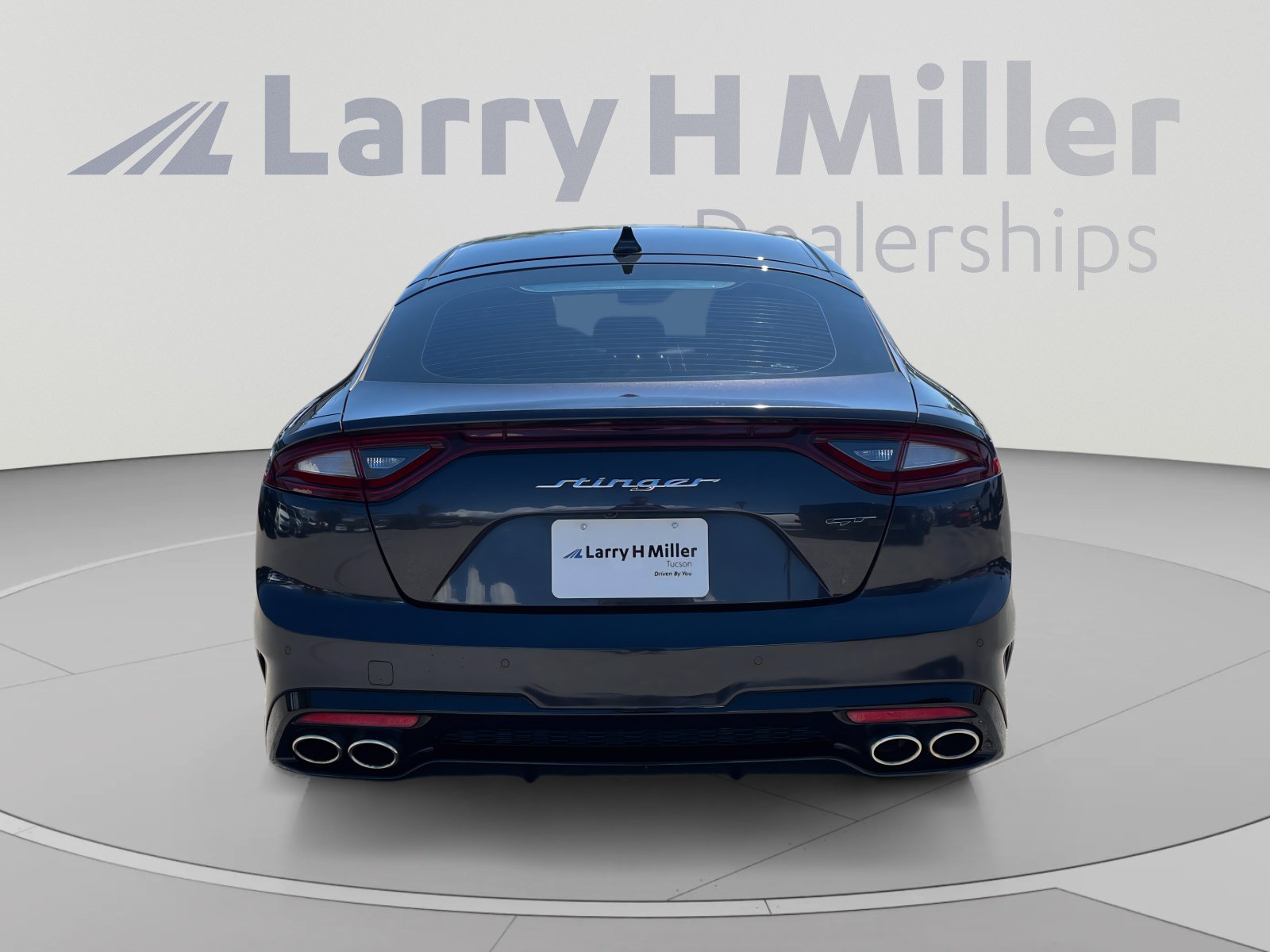 Used 2021 Kia Stinger GT2 RWD image 4
