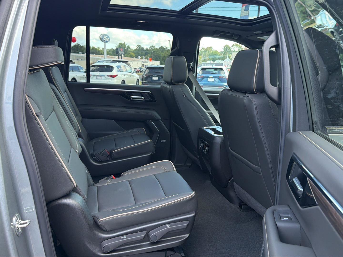 New 2026 Chevrolet Suburban Premier w/ Sun And Tow Package RWD image 14
