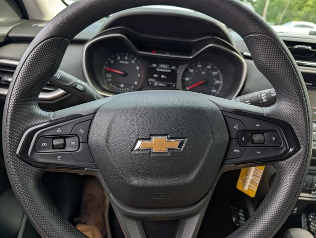 Used 2023 Chevrolet TrailBlazer LS AWD/4WD image 19