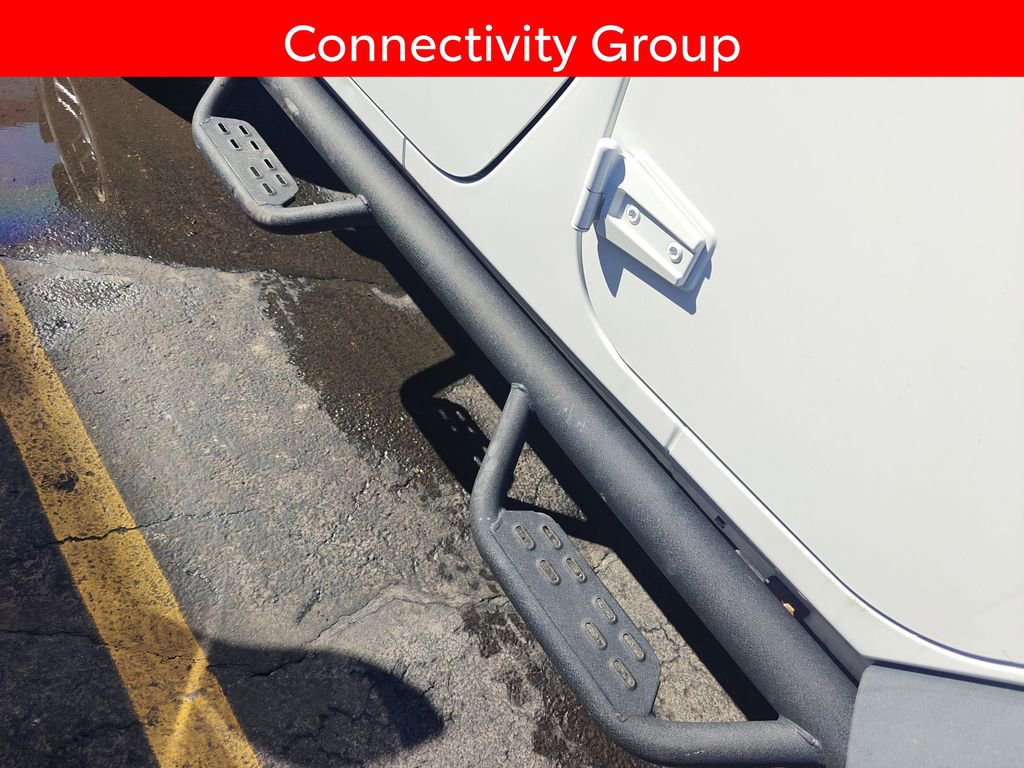 Used 2018 Jeep Wrangler Unlimited Sport w/ Connectivity Group image 5