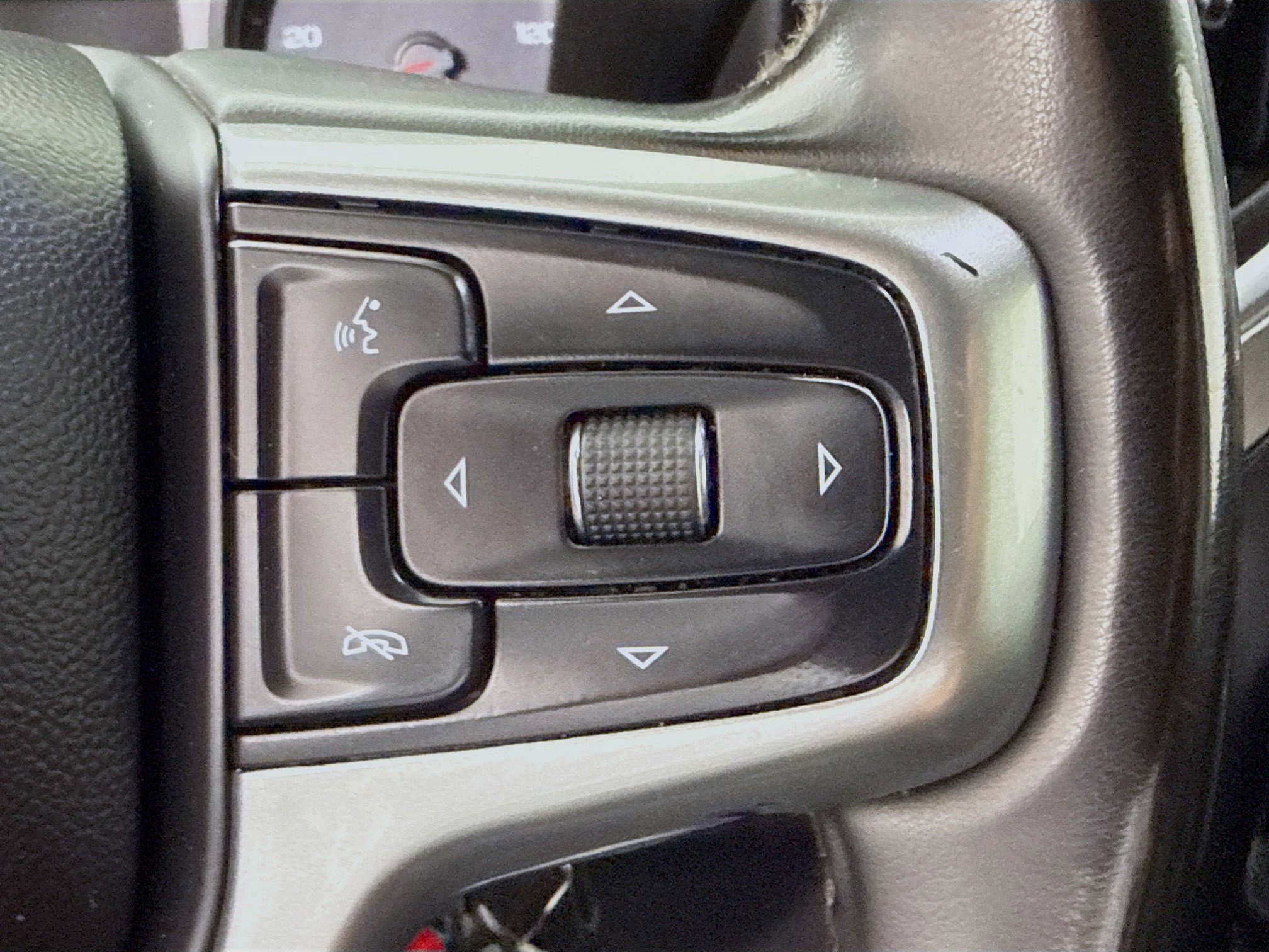 Used 2023 Chevrolet Silverado 2500 LT AWD/4WD image 15