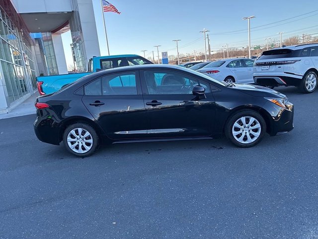 Used 2024 Toyota Corolla LE image 5