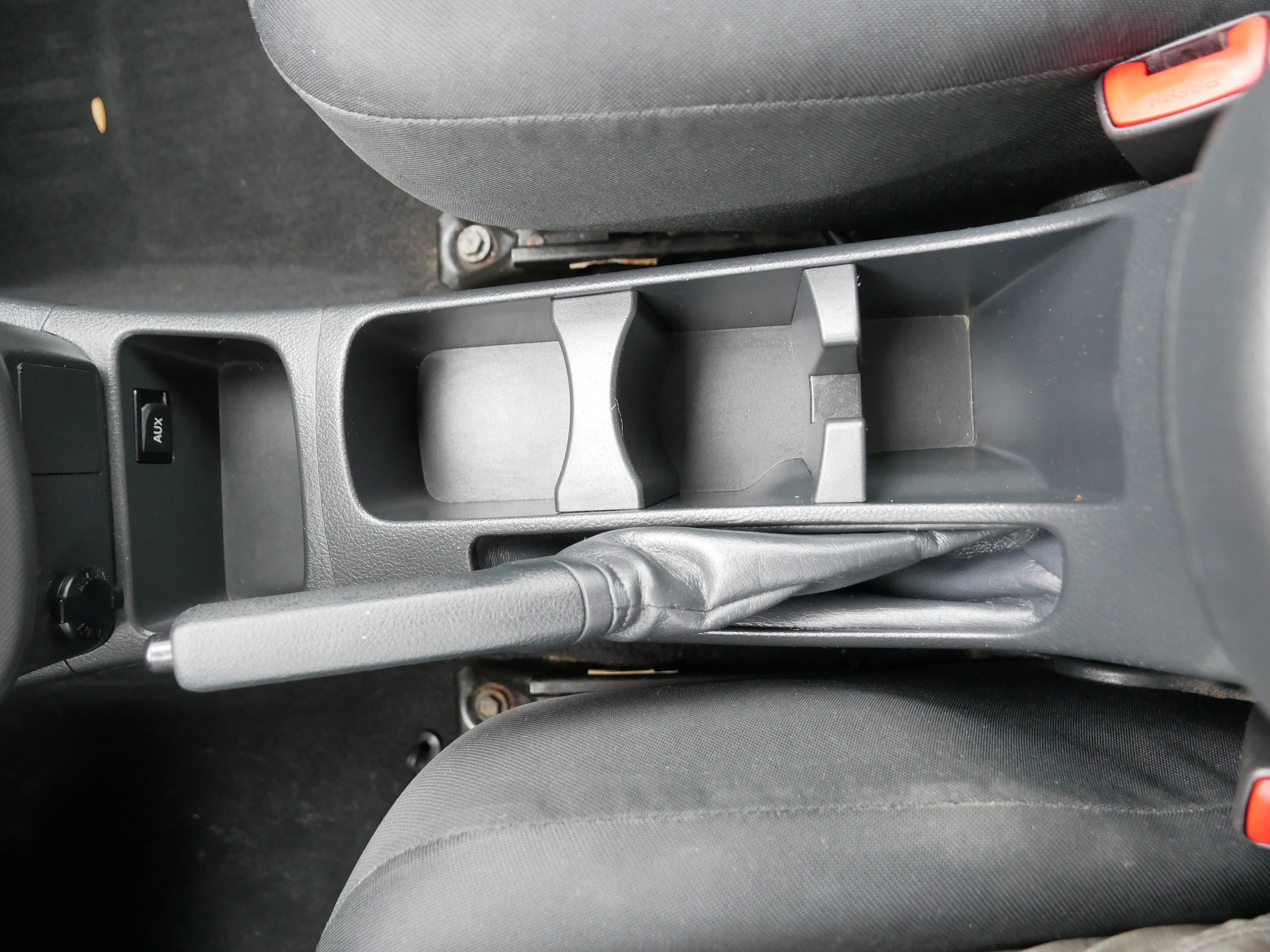 Used 2011 Toyota Matrix FWD image 28