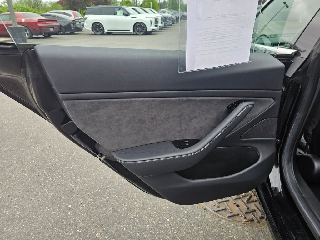 Used 2018 Tesla Model 3 Long Range RWD image 20