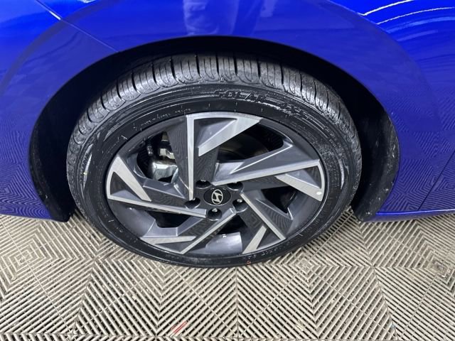 Certified 2025 Hyundai Elantra Limited image 38