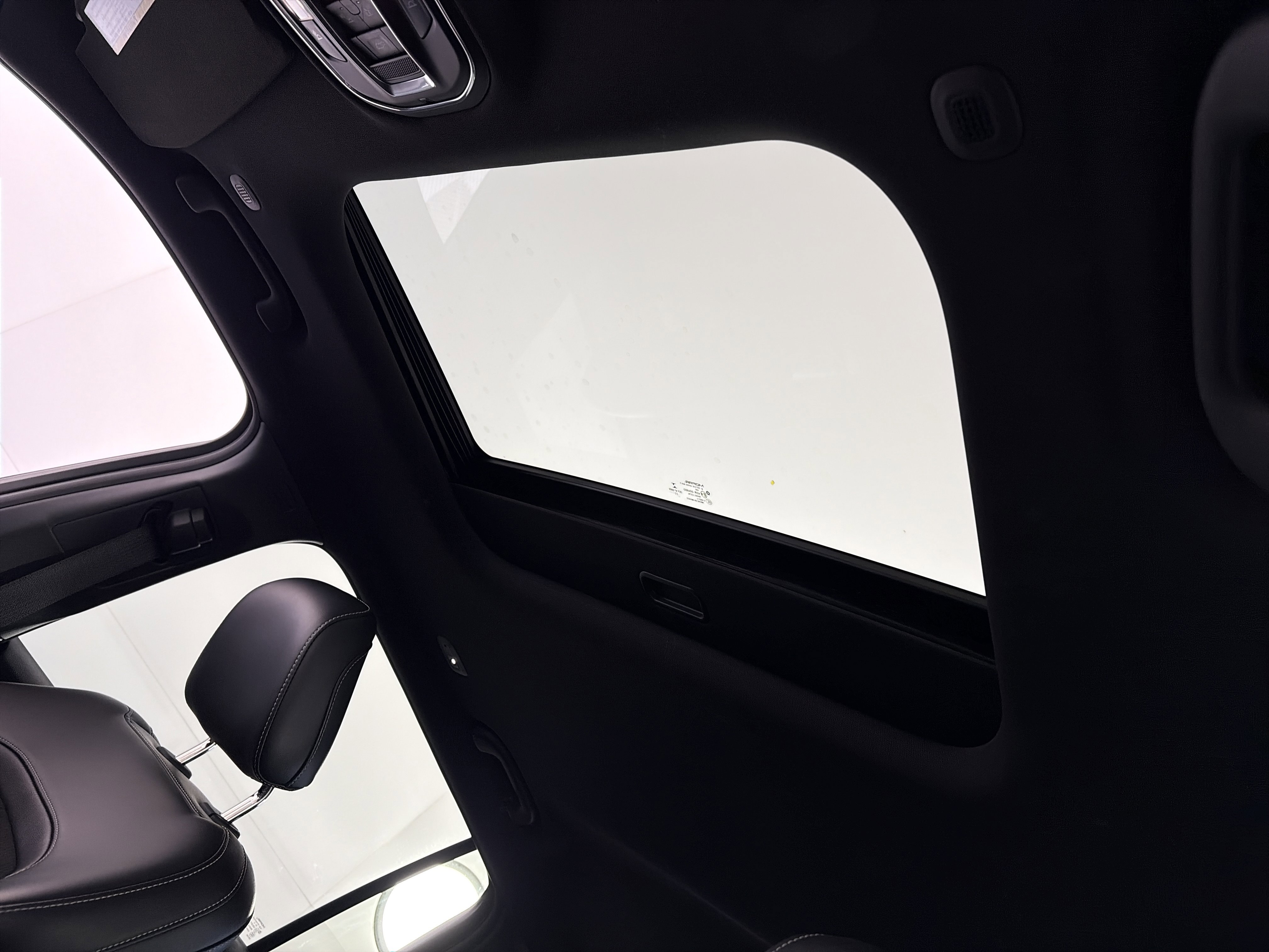 Used 2023 Jeep Grand Cherokee L Laredo image 20