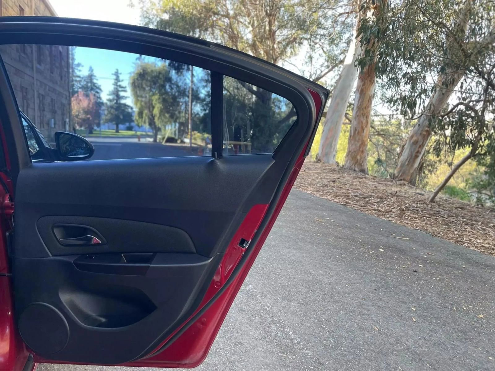 Used 2013 Chevrolet Cruze Eco w/ Enhanced Safety Package image 13