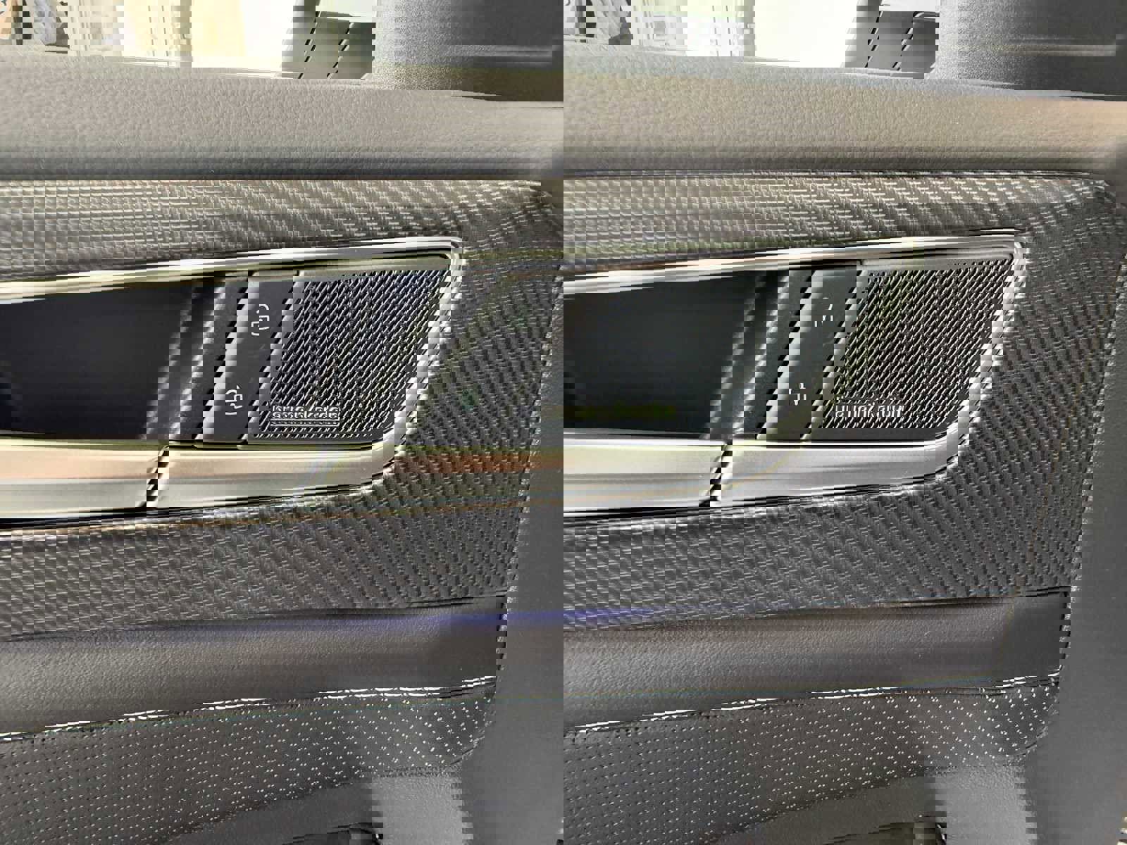 New 2026 Volkswagen Atlas Cross Sport SEL Premium R-Line image 5